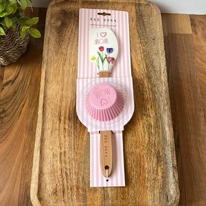 NEW Rae Dunn I 🤍 MOM. Spatula & Cupcake Set.